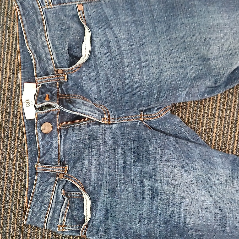 CAbi Women's Slim Boyfriend Denim Jeans 2 Tone Freyed Size 2 - Picture 5 of 9
